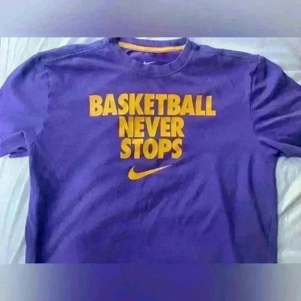Nike Basketball Shirt - Picture 2 of 3